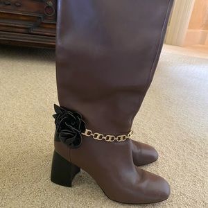 $550 Tory Burch Blossom Block Heel Boots Size 7